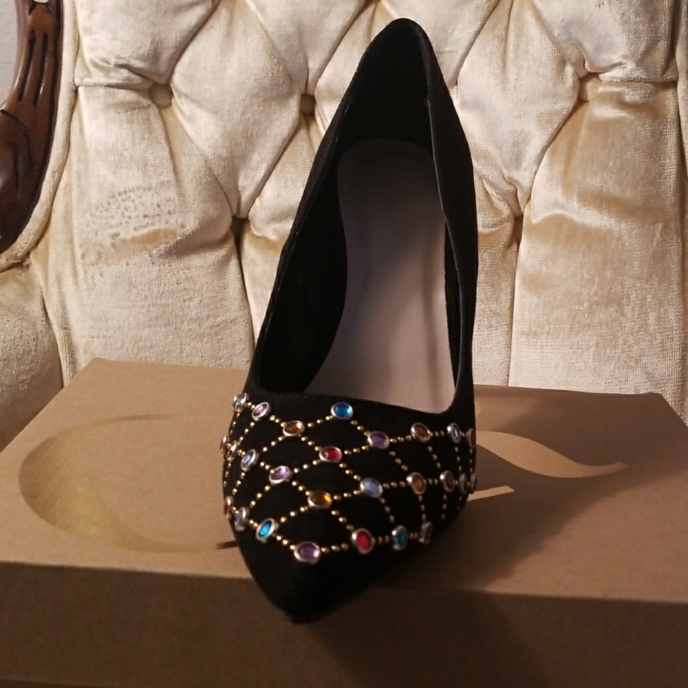 Black pumps with multi colored rhinestones